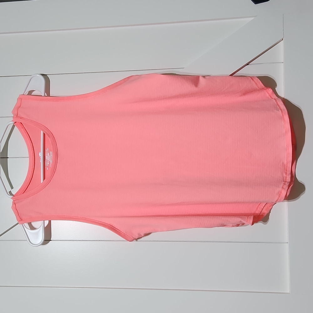 Avia tank top